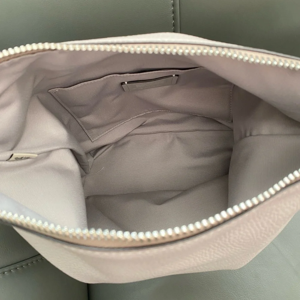 NWOT Coach Pebbled Leather Abby Duffle Grey Birch - Picture 11 of 16